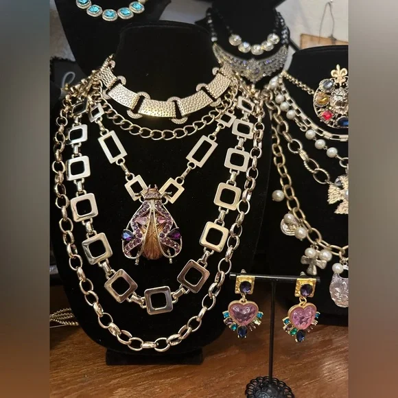 Vintage to Modern Jewelry Show! Tuesday! May 20th at 10:00am PST! - Picture 8 of 10